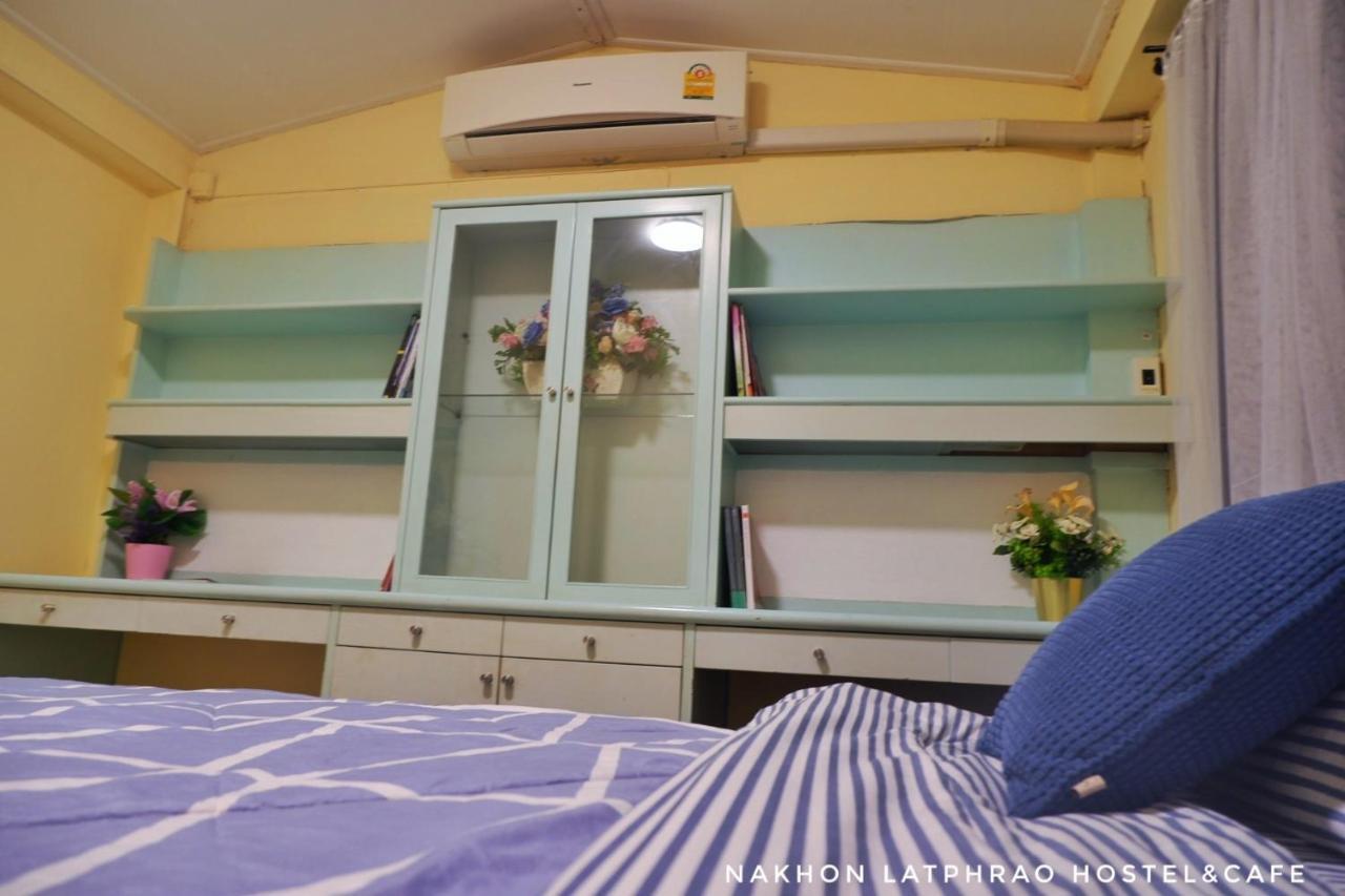 Nakhon Latphrao Hostel Bangkok Exterior photo