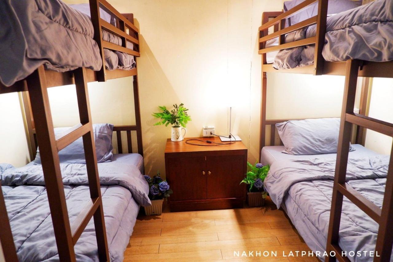 Nakhon Latphrao Hostel Bangkok Exterior photo