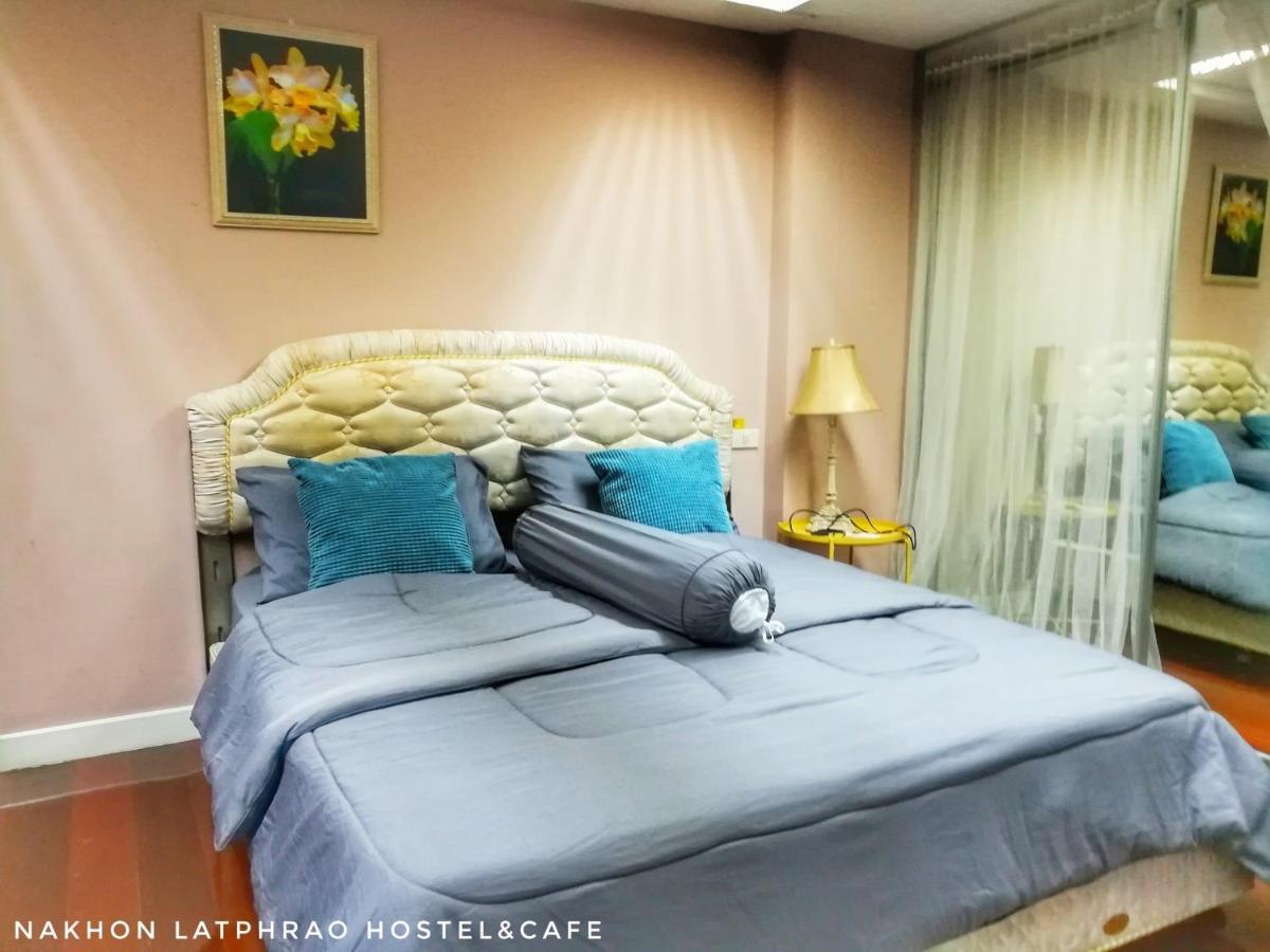 Nakhon Latphrao Hostel Bangkok Exterior photo